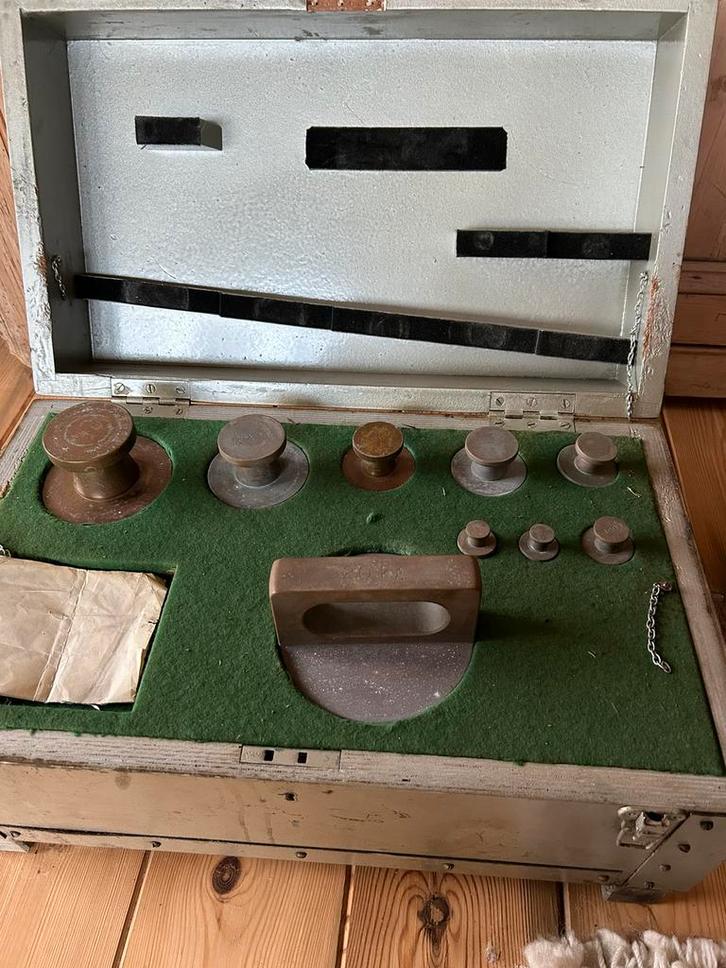Antieke set messing ijkgewichten van Engelse Luchtmacht, Antiek en Kunst, Antiek | Gereedschap en Instrumenten, Ophalen