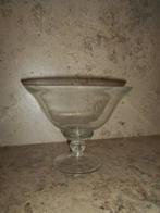 Mooie glazen schaal op voet, Ophalen, Zo goed als nieuw, Glas, Schaal