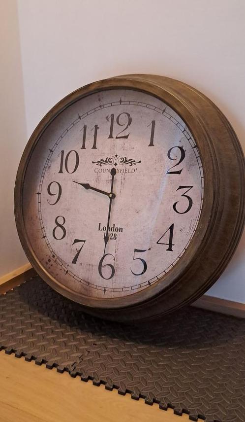 Grande horloge, Huis en Inrichting, Woonaccessoires | Klokken, Zo goed als nieuw, Wandklok, Analoog, Ophalen of Verzenden