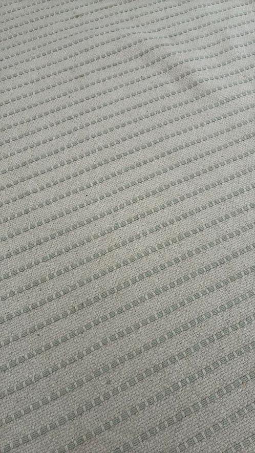 3 tapis IKEA STARREKLINTE verte pale (indisponible sur Ikea), Huis en Inrichting, Slaapkamer | Matrassen en Bedbodems, Gebruikt