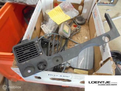 ventilatie rooster afdekkeing tellerbak bmw e21 type 2, Auto-onderdelen, Dashboard en Schakelaars, BMW, Gebruikt, Ophalen of Verzenden