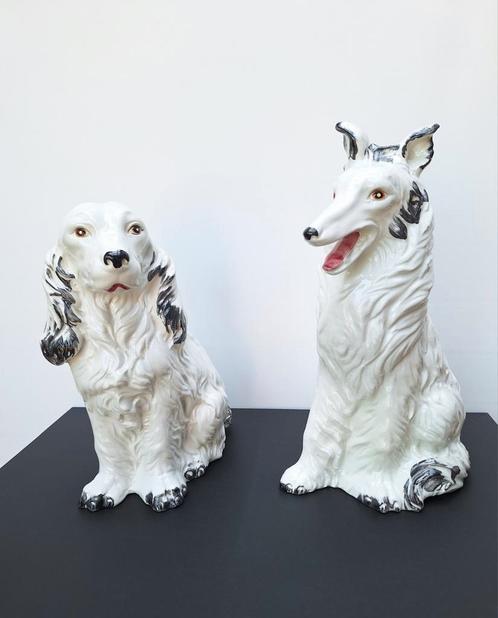 2 porseleinen beelden/honden Cocker Spaniel en Bordercollie, Antiek en Kunst, Antiek | Keramiek en Aardewerk, Ophalen of Verzenden