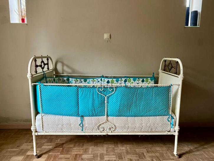 Antiek kinderbed, Kinderen en Baby's, Kinderkamer | Bedden, Gebruikt, 140 tot 160 cm, 70 tot 85 cm, Matras, Ophalen