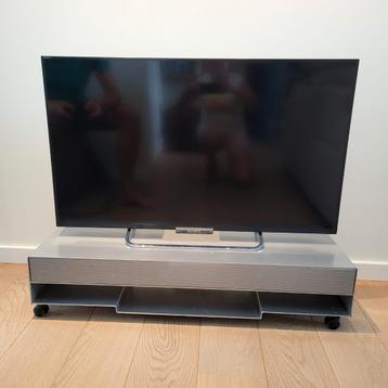 Design Hifi/TV kast uit plaatstaal van 3mm beschikbaar voor biedingen