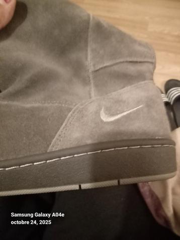 Nike laars.. beschikbaar voor biedingen