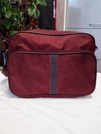 Sac de sport ou de voyage en bordeaux 40 X 30 cm, Comme neuf, Enlèvement