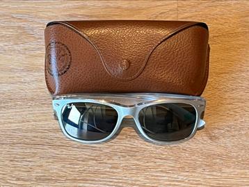 Zonnebril Ray-Ban New Wayfarer beschikbaar voor biedingen