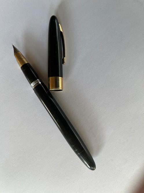 Stylo de légende des années 50, Verzamelen, Pennenverzamelingen, Zo goed als nieuw, Overige typen, Sheaffer, Met doosje, Ophalen of Verzenden