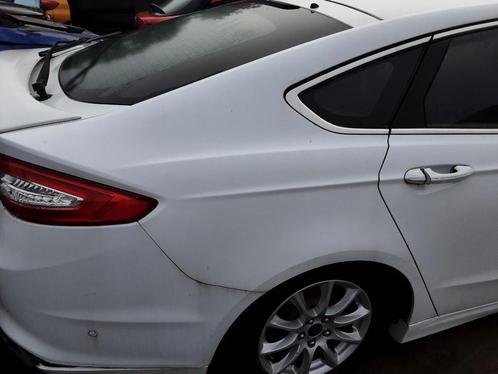 SPATBORD RECHTS ACHTER Ford Mondeo V (01-2014/04-2015), Auto-onderdelen, Carrosserie, Spatbord, Ford, Achter, Rechts, Gebruikt