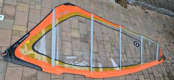 Windsurfzeilen koopjes beschikbaar voor biedingen