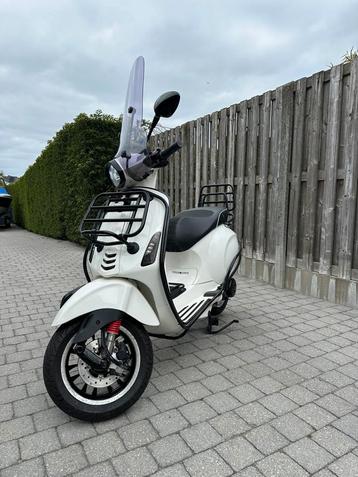 Vespa sprint A klasse beschikbaar voor biedingen