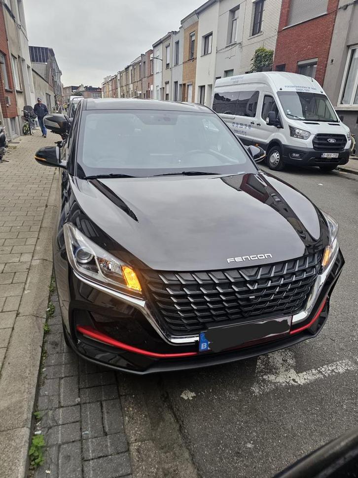 DFSK FENGON 500 1.5DGI CONFORT Automaat, Auto's, Bestelwagens en Lichte vracht, Particulier, Benzine, Euro 6, 5 deurs, Automaat