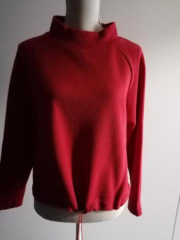 Rood shirt van Opus , Small beschikbaar voor biedingen