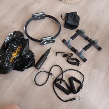 Set Fitness/ Pilates Materiaal beschikbaar voor biedingen