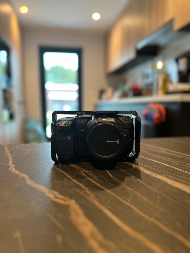 Black Magic Pocket Cinema Camera 6K (BMPCC 6K) - EF Mount, Audio, Tv en Foto, Videocamera's Digitaal, Zo goed als nieuw, Camera