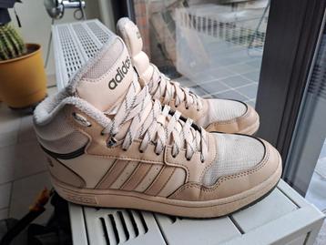 Sneakers Adidas taille 39 1/3 pas de contrefaçon, Enlèvement ou Envoi, Porté, Sneakers et Baskets