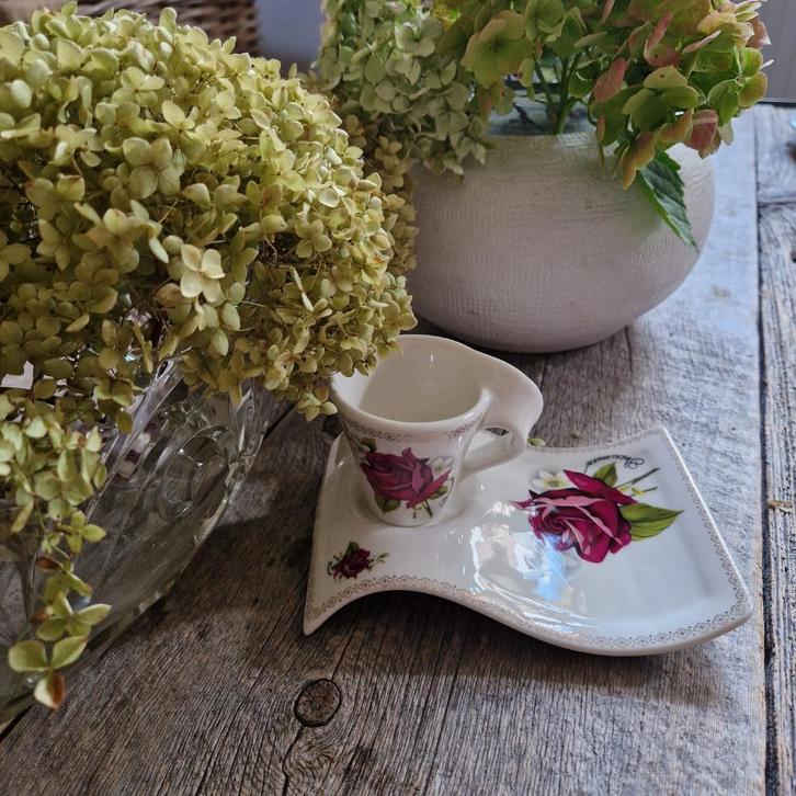 tasse et sous tasse égoïste shoumeal, Antiek en Kunst, Antiek | Porselein, Ophalen of Verzenden