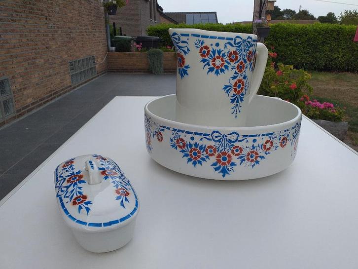 Oude toiletbekleding., Antiek en Kunst, Antiek | Keramiek en Aardewerk, Ophalen of Verzenden