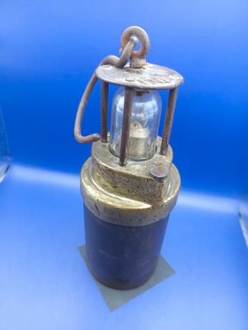 Antieke mijnwerkers lamp mijnlamp  beschikbaar voor biedingen