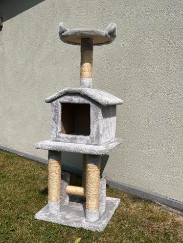 Katten paal - kattenkrabpaal beschikbaar voor biedingen