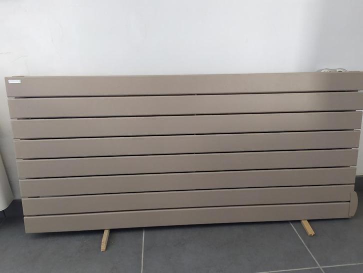 Acova Fassane Premium 1500W TVXD 150 130 radiateur, Doe-het-zelf en Bouw, Verwarming en Radiatoren, Zo goed als nieuw, Radiator