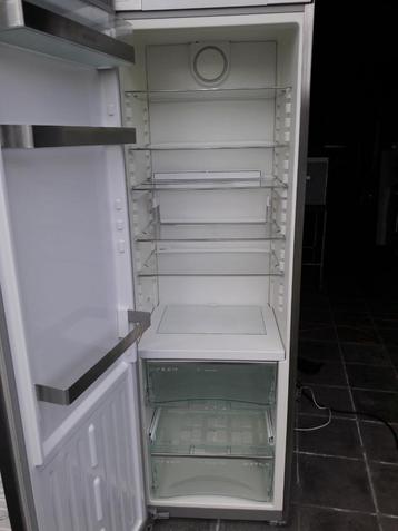 Defecte koelkast voor onderdelen
