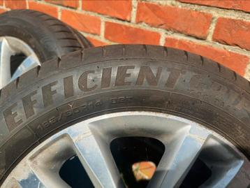 Goodyear twee banden met heel goed profiel en velg erbij  beschikbaar voor biedingen