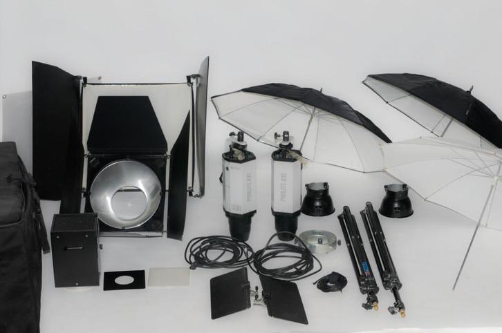 Bowens 2 Prolite 100 studioflitsers + accessoires + tas, Audio, Tv en Foto, Fotografie | Fotostudio en Toebehoren, Gebruikt, Complete fotostudio