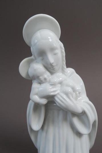 Vierge à l'enfant en porcelaine Cerabel beschikbaar voor biedingen