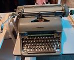 Vintage typemachine Olympia in goede staat!, Antiek en Kunst, Ophalen
