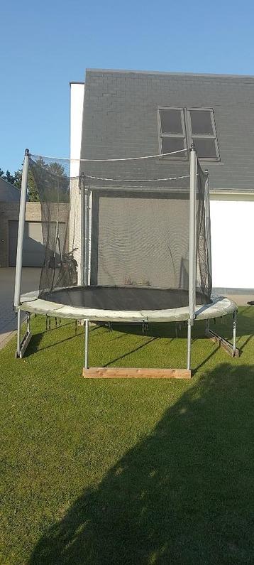 Trampoline (Decathlon), Enlèvement, Utilisé