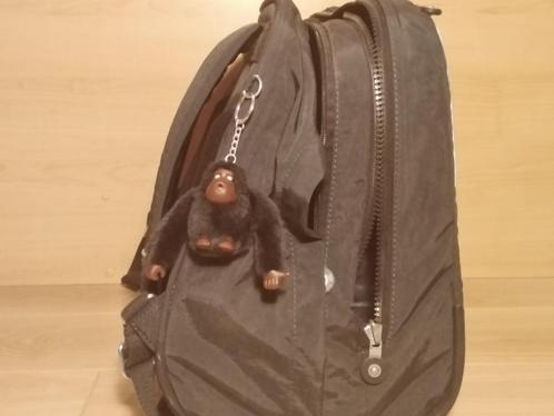 Kipling donkerblauwe rugzaktrolley - In uitstekende staat!, Diversen, Schoolbenodigdheden, Zo goed als nieuw, Ophalen