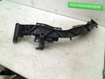 KOPLAMP HOUDER LINKS E82 BMW 1 serie (E88) (51647148761) beschikbaar voor biedingen