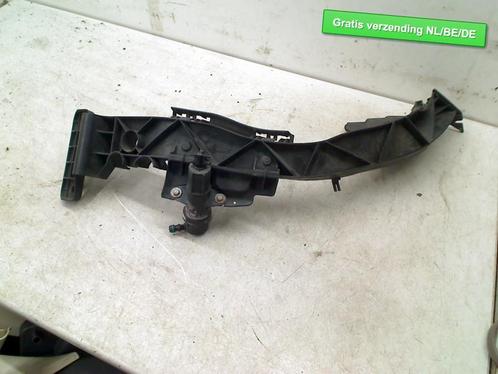 KOPLAMP HOUDER LINKS E82 BMW 1 serie (E88) (51647148761), Auto-onderdelen, Verlichting, BMW, Gebruikt