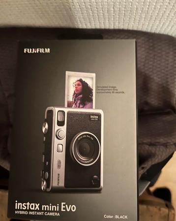 Fuji Instax mini evo beschikbaar voor biedingen
