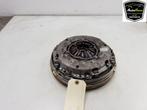 VLIEGWIEL DUBBELE MASSA Opel Corsa E (01-2014/06-2019), Gebruikt, Opel