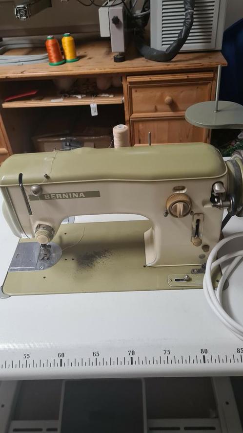 Bernina industriele naaimachine ook zigzag, Hobby en Vrije tijd, Naaimachines en Toebehoren, Gebruikt, Naaimachine, Bernina, Ophalen