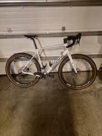 Van grind afkomstig van gras tot parelwit, Ophalen