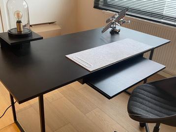 Bureau beschikbaar voor biedingen