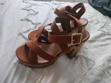 Sandalen met hak van New Look, maat 39, eenmaal gedragen beschikbaar voor biedingen