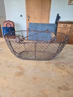 Panier en fer hauteur 18 cm longueur 40 cm, Mand