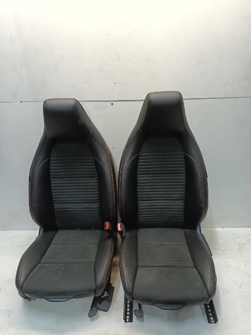 INTERIEUR Mercedes-Benz CLA Shooting Brake (117.9), Auto-onderdelen, Interieur en Bekleding, Mercedes-Benz, Gebruikt