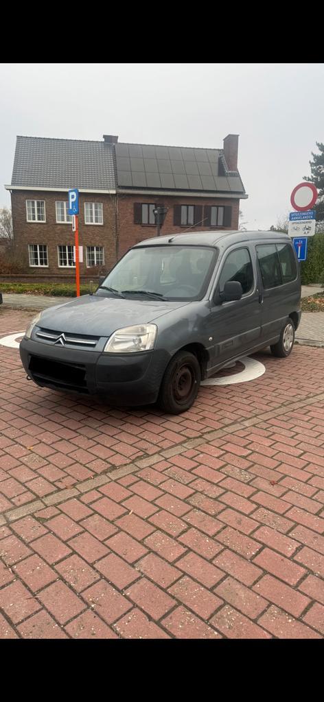 Citroën Berlingo, Autos, Citroën, Particulier, Berlingo, Essence, Euro 4, Hatchback, 4 portes, Boîte manuelle, Bleu, Noir, Autre