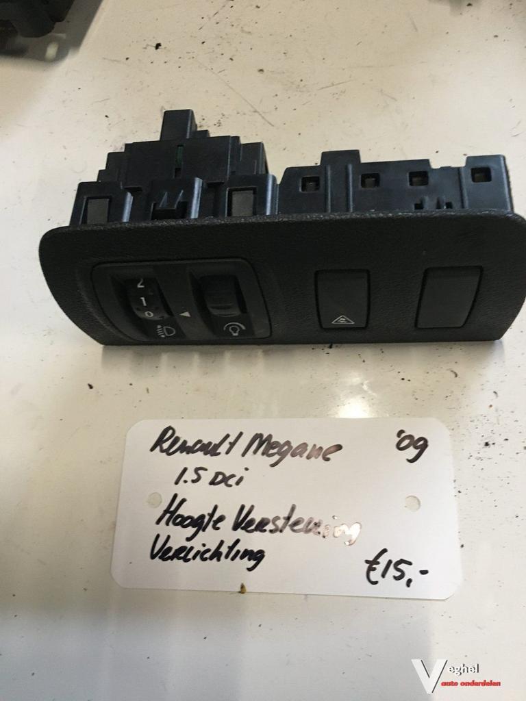 Renault megane HB 1.5 dci 2009  hoogteregeling koplamp verli, Autos : Pièces & Accessoires, Tableau de bord & Interrupteurs, Utilisé