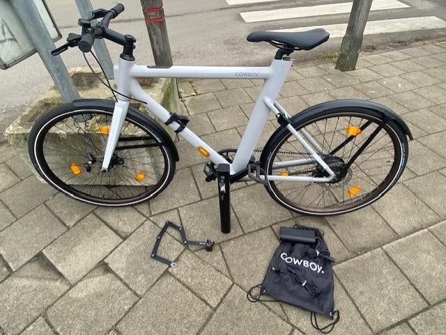 Vélo Electric Cowboy V3 en état neuf, Enlèvement, Comme neuf, 50 km par batterie ou plus, Cowboy