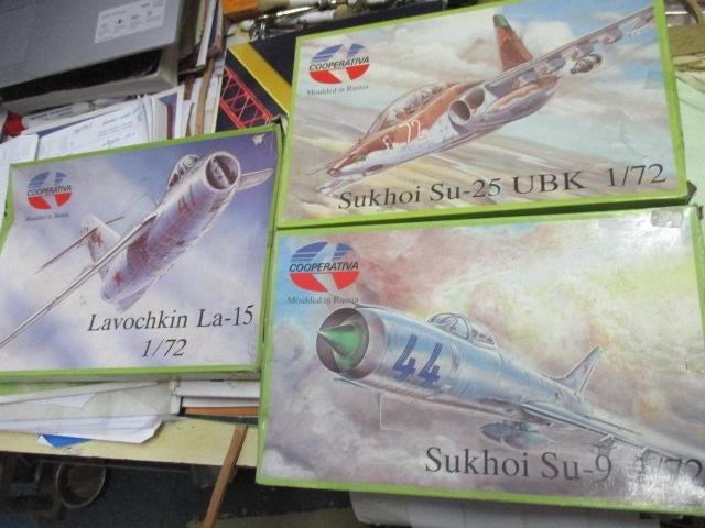 lot 3 avions russes au 1/72, Enlèvement ou Envoi, Neuf