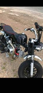 Monkey b klasse, Fietsen en Brommers, Ophalen