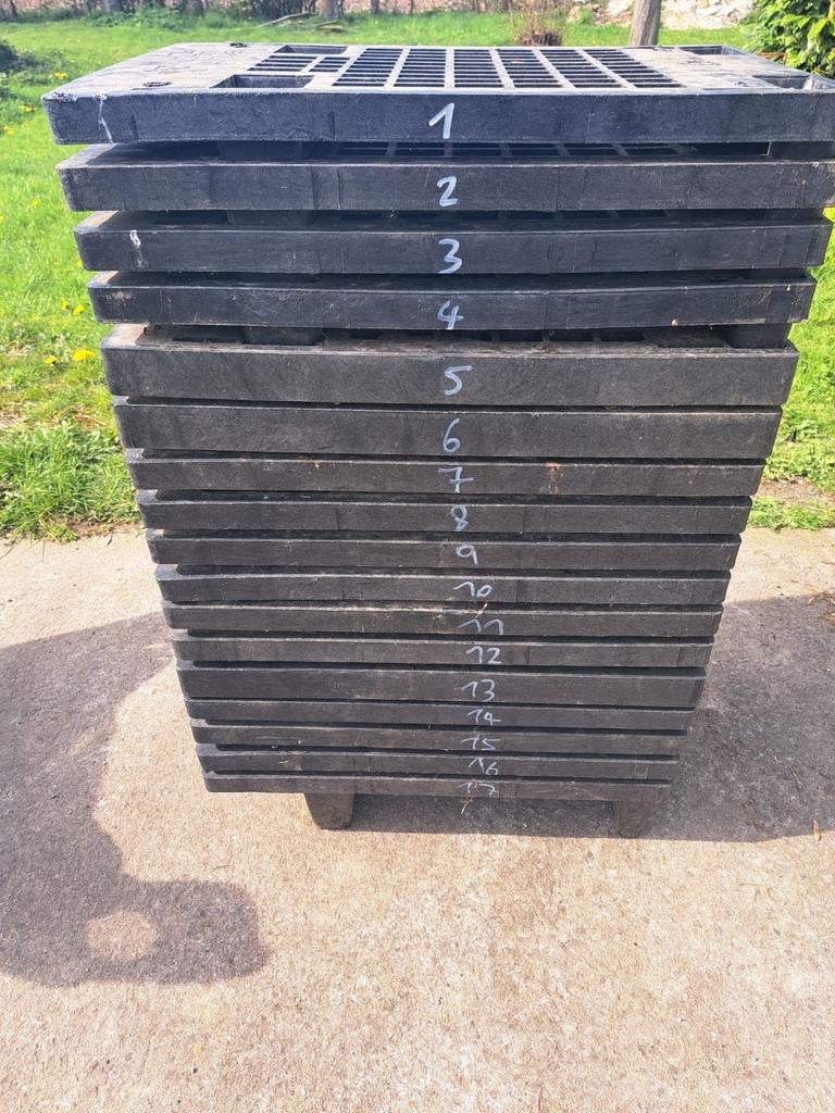 17 palettes de présentation en plastique (bébé) (40x60 cm), Bricolage & Construction, Enlèvement, Utilisé, Autres types