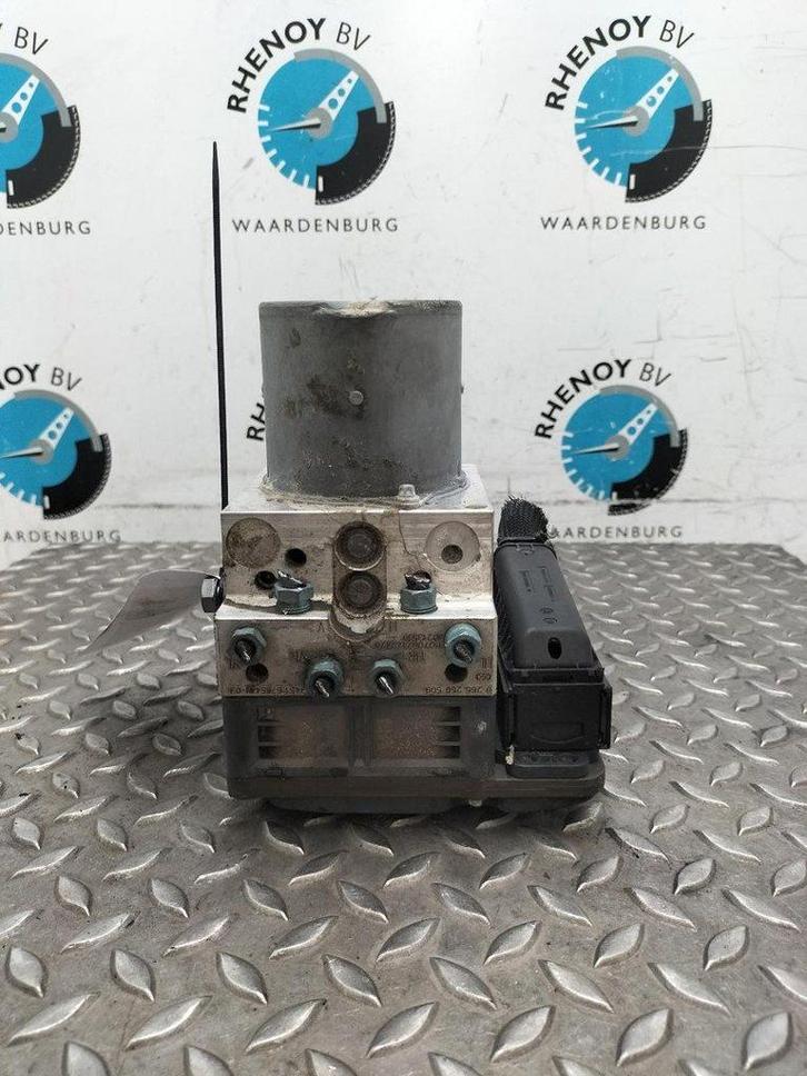 BMW 5 SERIES F10 528I High Executive ABS POMP  2011, Autos : Pièces & Accessoires, Autres pièces automobiles, Utilisé, ARN reconnu