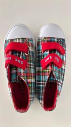 Nouvelles chaussures en tissu coloré ! M 28, Enfants & Bébés, Vêtements enfant | Chaussures & Chaussettes, Neuf, Garçon ou Fille